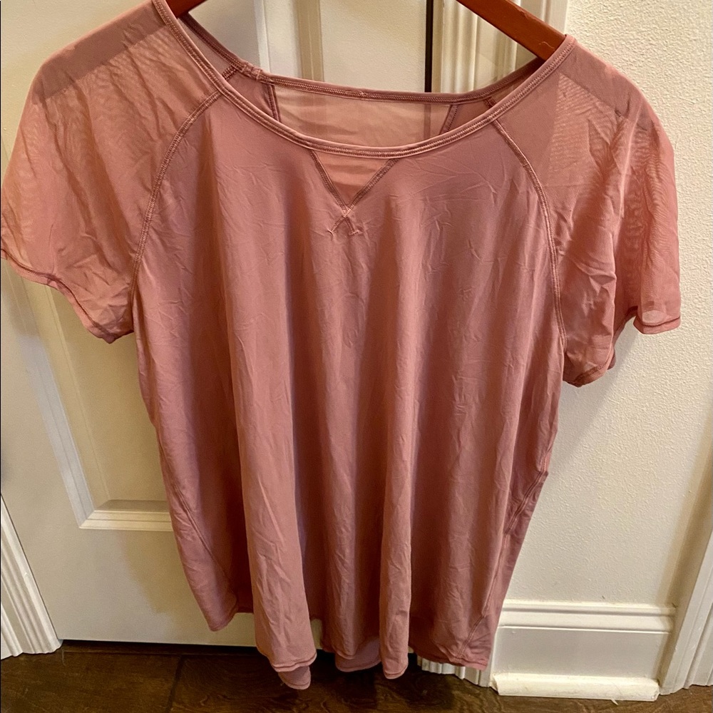 Lululemon top